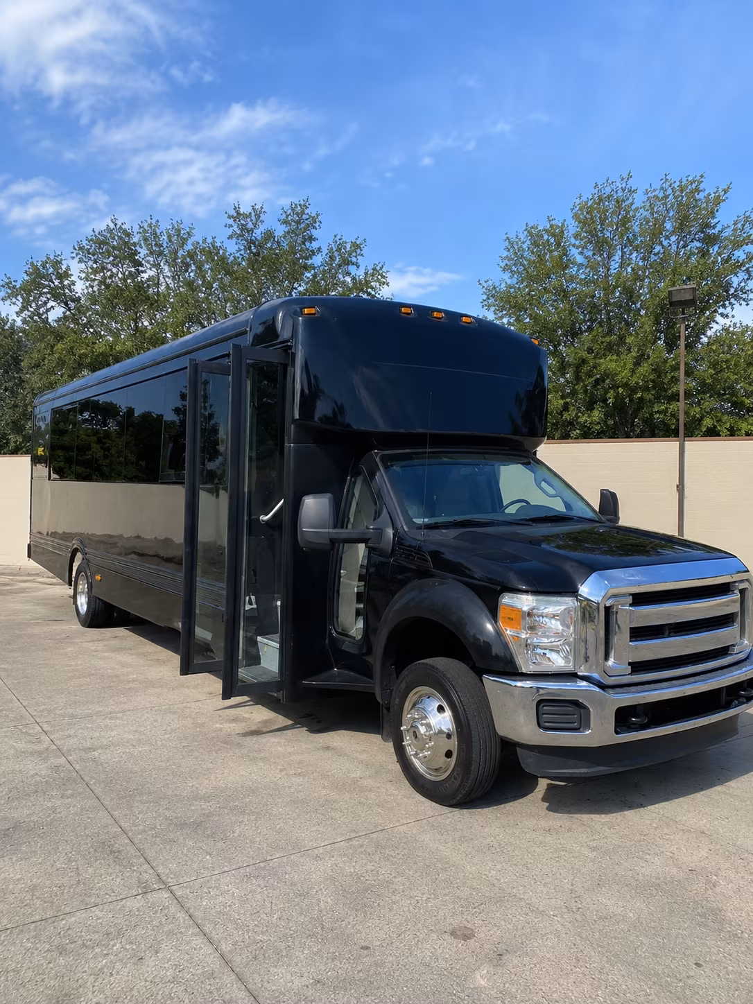 herriman 20 passenger party bus