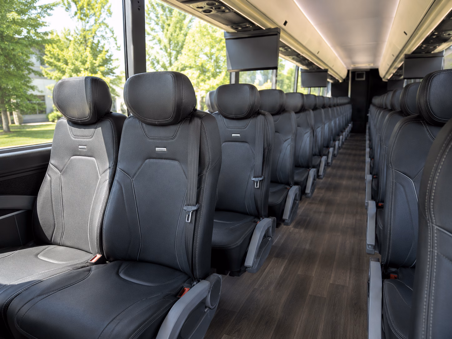 school bus rentals for the utah state capitol and living history sites